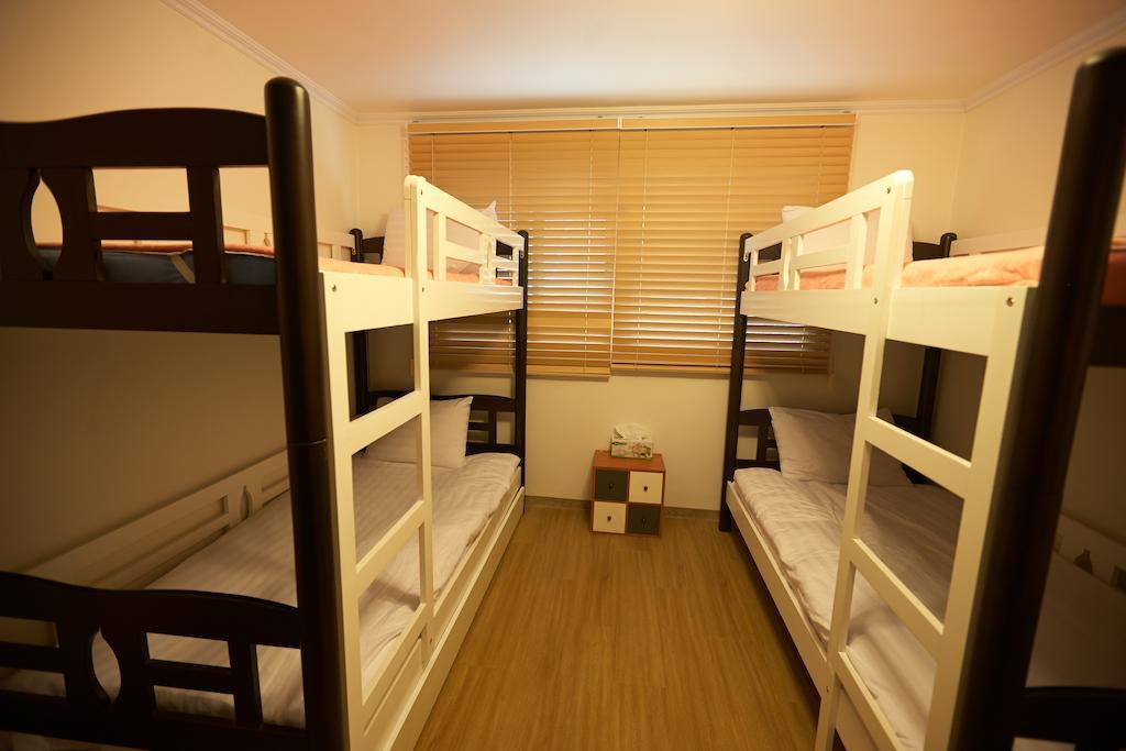 Moon Hostel Seul Cameră foto